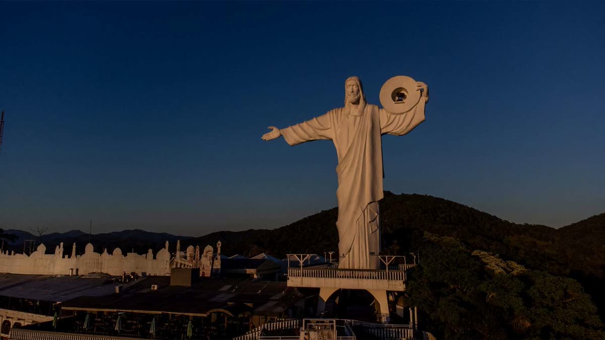 Cristo Luz ao entardecer